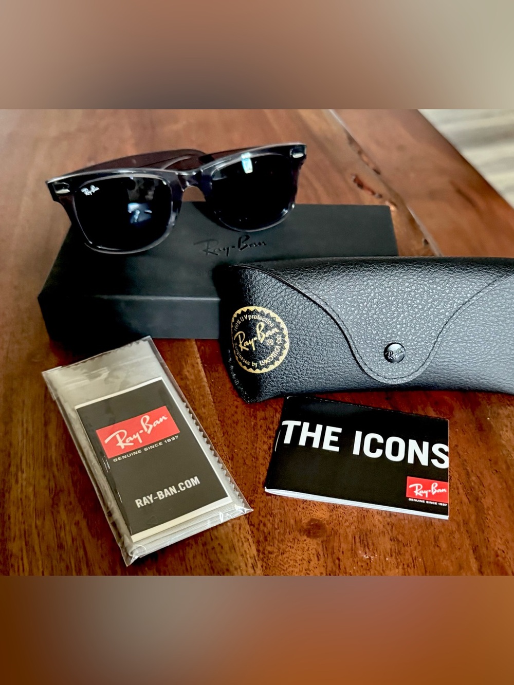 Ray-Ban unisex Black Frame Sunglasses with Black Leather Case